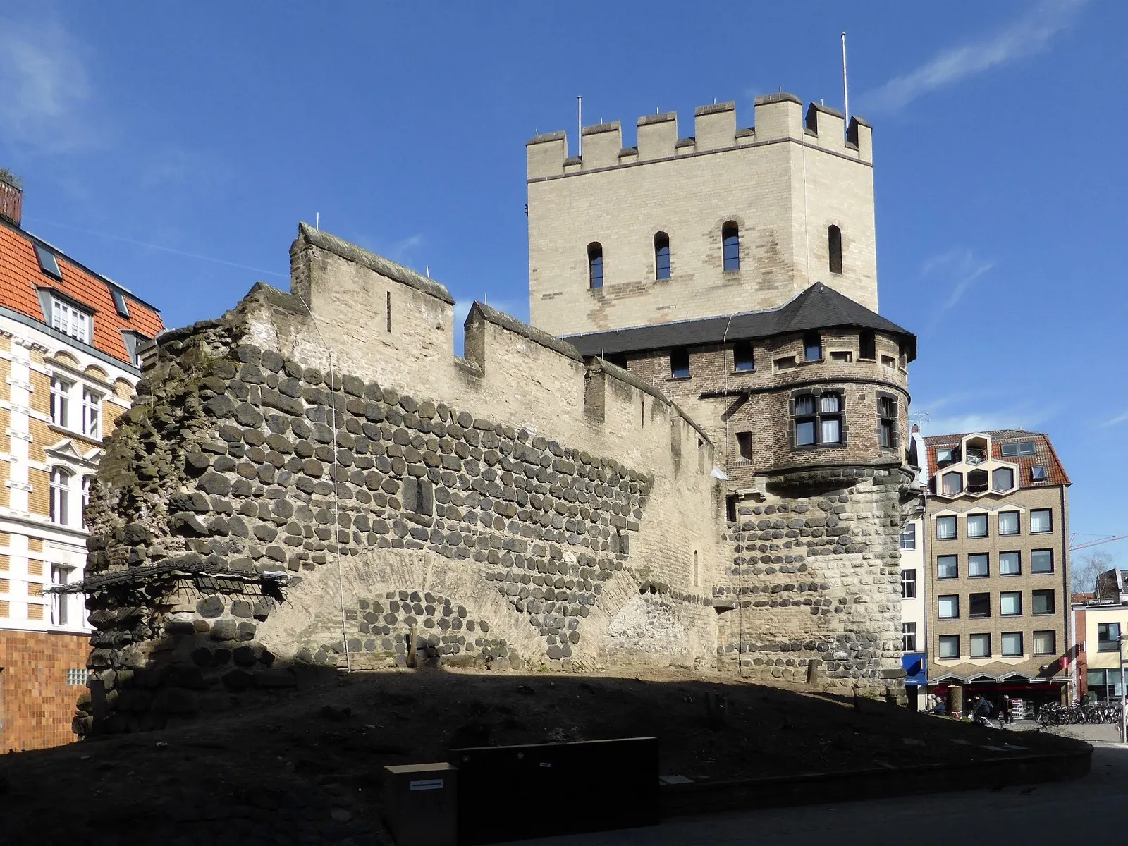 Severinstorburg in der Kölner Südstadt